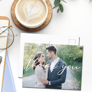 Postal Elegante agradecimiento de foto de boda con letra 