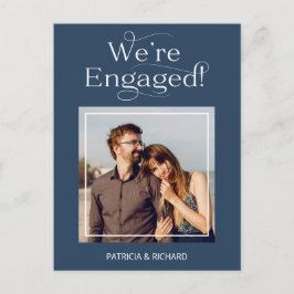 Postal Elegante Anuncio de Compromiso We're Engaged