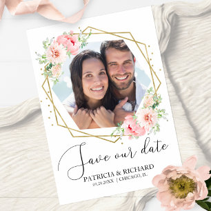 Postal Elegante Floral de Tono Rosado para Guardar la Fec