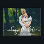 Postal Elegante guión de caligrafía cambia la foto de fec<br><div class="desc">Moderno Y Elegante Guión De Caligrafía Cambia La Postcarta De La Foto De Pareja Pospuesta Por El Boda De Fecha</div>