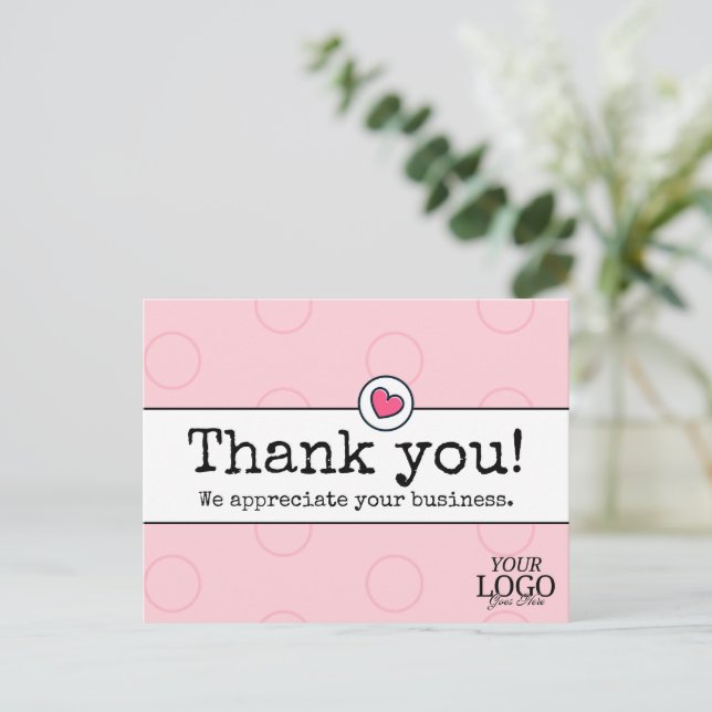 Postal Elegante Rosa Claro Con Corazón Agradecimiento Emp (Anverso de pie)
