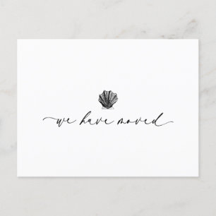 Postal Elegante Simple Nos Hemos Mudado Letra a Mano