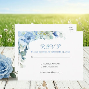 Postal Elegantes Rosas de Acuarela Azul Floral para RSVP 