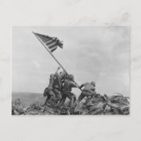 Elevación de la bandera estadounidense en Iwo Jima
