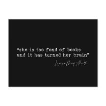 Ella es demasiado aficionada a los libros.