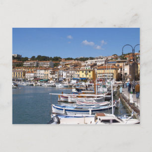 Postal En el puerto del pueblo de Cassis. Pesca y