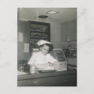 POSTAL ENFERMERA #11 DE 1956