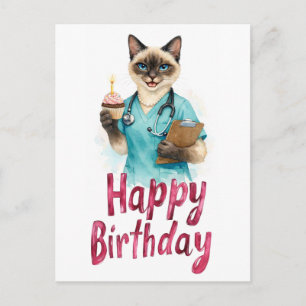 Postal Enfermera Gato con Tarta y texto Feliz Cumpleaños