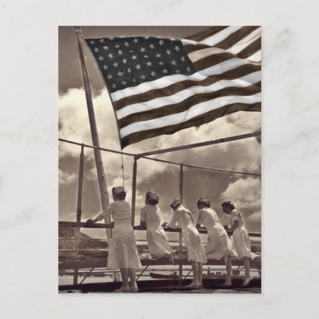 Postal Enfermeras mirando una isla 1945 (Anverso)