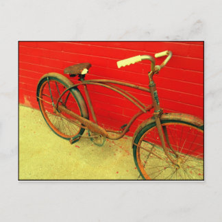 Postal ¡Esa bicicleta es una pieza de arte muy querida!