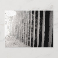 Escalera de fotografías de paisajes blancos y negr