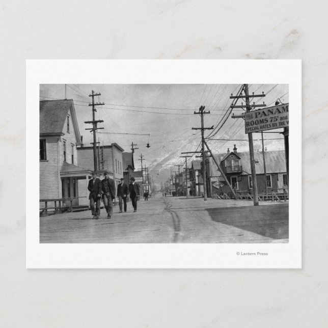 Postal Escena callejera en Valdez, Fotografía de Alaska (Anverso)