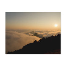 Escena de atardecer en la montaña china Huang