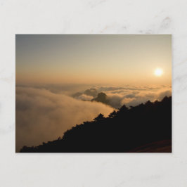 Postal Escena de atardecer en la montaña china Huang