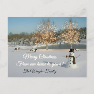 Postal Escena serena de Navidad hombre de nieve alegre