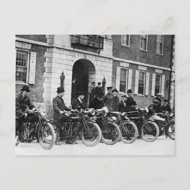 Postal Escuadrón de motocicletas, principios del siglo XX (Anverso)