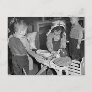 Postal Escuela de enfermería: años 40