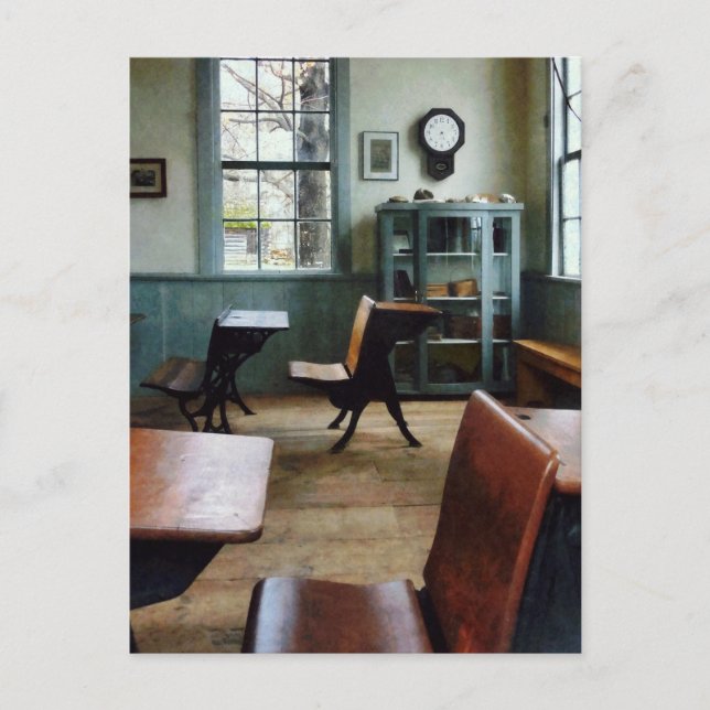 Postal Escuela De Una Habitación Con Reloj (Anverso)