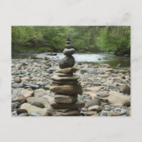 Escultura de arte terrestre - Cairn - Fotografía B