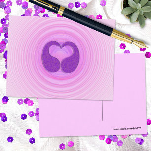 Postal Espirales rosas corazón púrpura parte delantera en