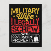 Esposa Militar Graciosa Al Mal De La Propiedad Gub