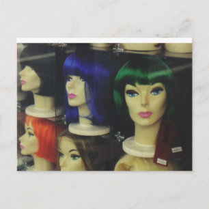 Postal Esposas en una tienda de Los Ángeles