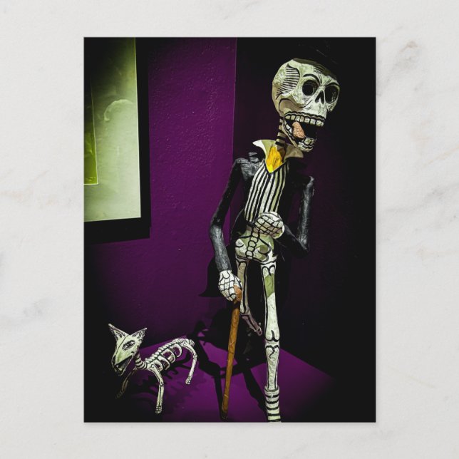 Postal Esqueleto Dapper Día de los Muertos con Perro (Anverso)