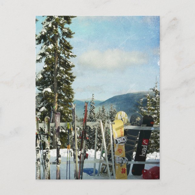 Postal Esquíes y Snowboards en la cima de la montaña (Anverso)