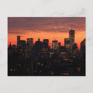 Postal Esquina inferior de Manhattan en Twilight, cielo r