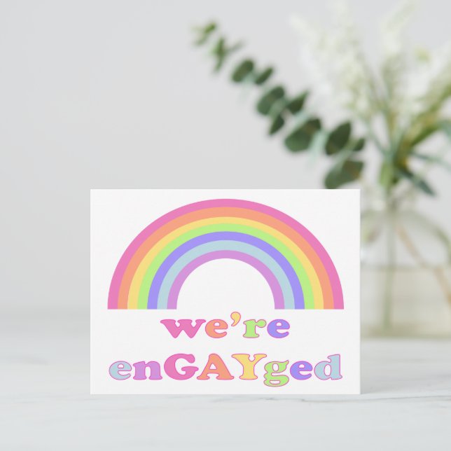 Postal Estamos en GAYged - LGBT / Gay Pride Arcoiris (Anverso de pie)