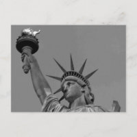 Estatua blanca y negra de la libertad de Nueva Yor
