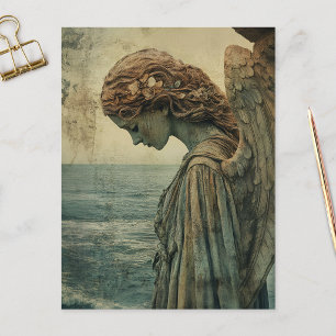 Postal Estatua de Ángel con Patina