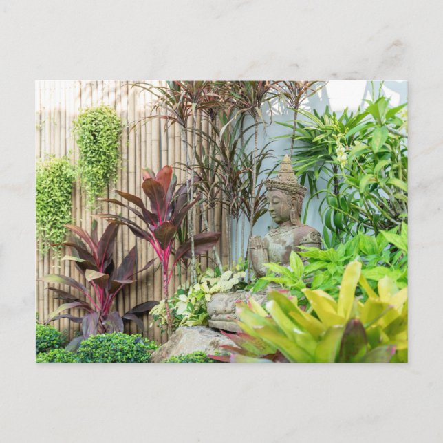 Postal Estatua de Buda en jardín (Anverso)