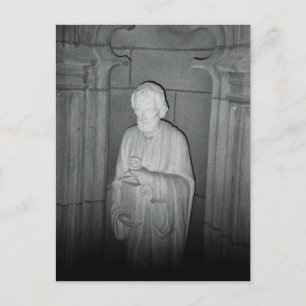 Postal Estatua en una foto encontrada