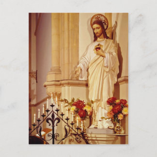 Postal Estatua Roja de Cristo con palma abierta mostrando