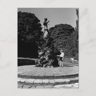 Postal Estatua vintage de Peter Pan en Kensington Londres