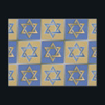 Postal Estrella Judaica De David Metalizado Gold Blue<br><div class="desc">Está viendo la colección de diseño de Lee Hiller. Coleccionista,  ropa,  regalos y objetos de colección Lee Hiller Photography o colección de arte digital. Puedes ver su fotografía de la naturaleza en http://HikeOurPlanet.com/ y seguir su blog de senderismo dentro del Parque Nacional de Hot Springs.</div>