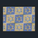 Postal Estrella Judaica De David Metalizado Gold Blue<br><div class="desc">Está viendo la colección de diseño de Lee Hiller. Coleccionista,  ropa,  regalos y objetos de colección Lee Hiller Photography o colección de arte digital. Puedes ver su fotografía de la naturaleza en http://HikeOurPlanet.com/ y seguir su blog de senderismo dentro del Parque Nacional de Hot Springs.</div>