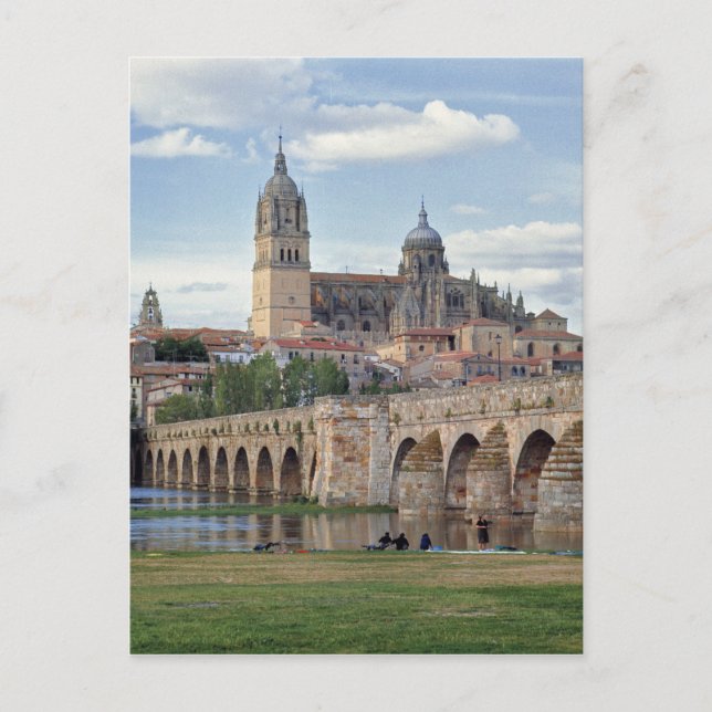 Postal Europa, España, Salamanca. El puente romano sobre (Anverso)