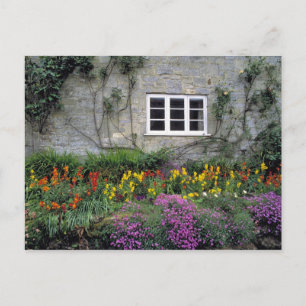 Postal Europa, Inglaterra, Teffont Magna. Las flores llen