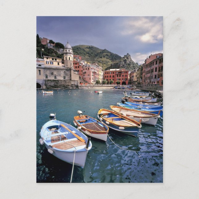 Postal Europa, Italia, Vernazza. Barcos pintados de forma (Anverso)
