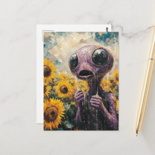Postal Extraterrestre púrpura en un campo de girasoles