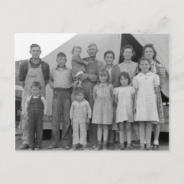 Postal Familia migratoria durante cosecha del guisante -- (Anverso)