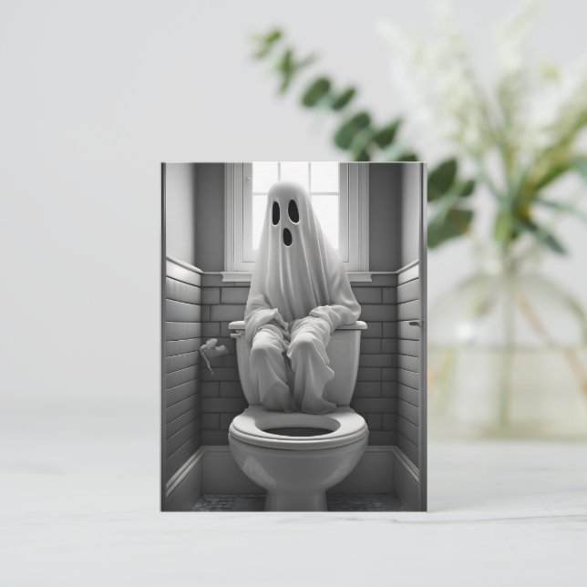 Postal Fantasma divertida sentada en el baño (Anverso de pie)