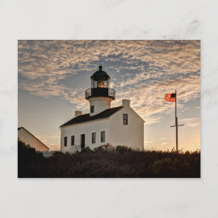 Postal Faro al atardecer, California