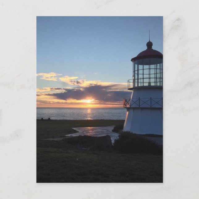 Postal Faro con la costa perdida del atardecer otoño Cali (Anverso)