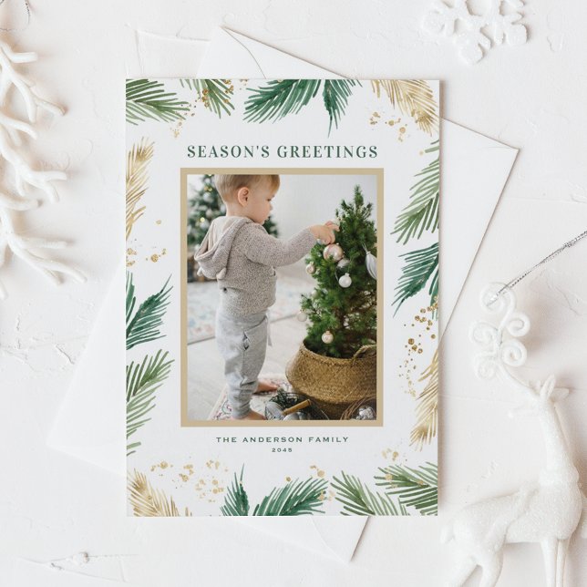 Postal Faux Relieve metalizado Pine Needles Photo Season' (Green Watercolor and Faux Gold Foil Pine Needles Photo Season's Greetings Holiday Postcard)