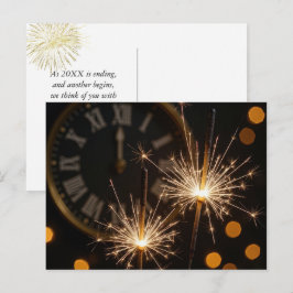 Postal Feliz Año Nuevo Bengalas En Un Reloj De Medianoche