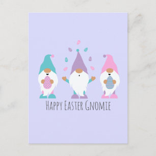 Postal Feliz Año Pascua Gnomie jadeando huevos de Pascua