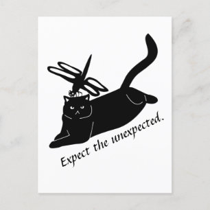 Postal Feliz Dragonfly, un gato enojado espera lo inesper